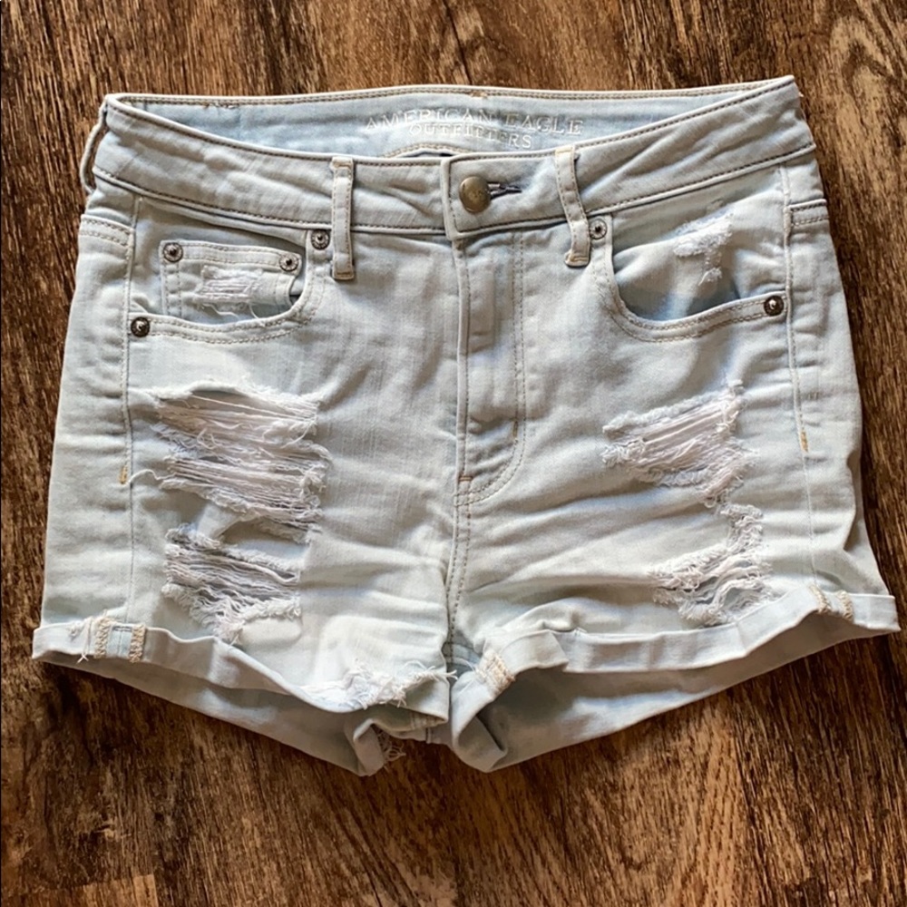American Eagle Distressed Hi-Rise Shortie